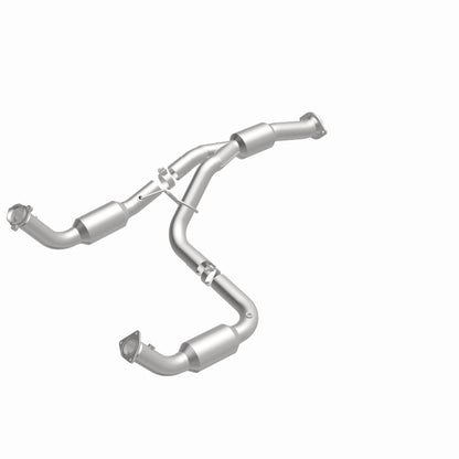 MagnaFlow 12-17 Chevrolet Express 3500 6.0L Direct Fit Converter