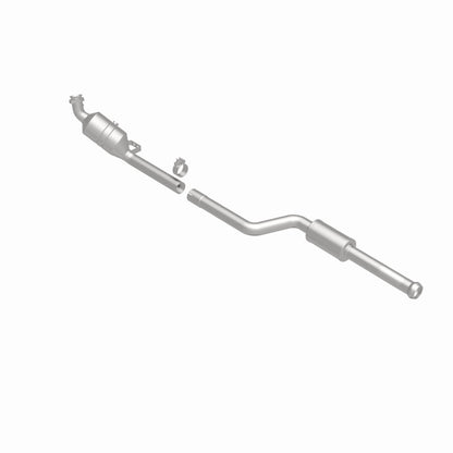 MagnaFlow 08-10 Mercedes-Benz C300 3.0L Direct Fit Converter