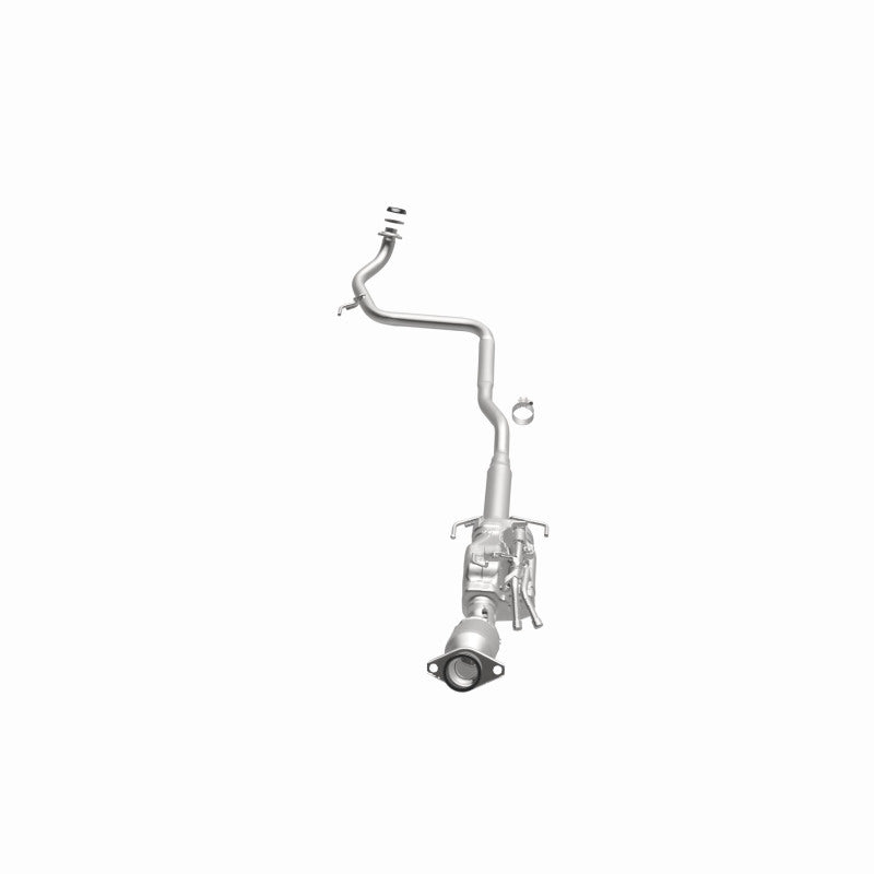 MagnaFlow Direct Fit Catalytic Converter 12-13 Toyota Prius C Base Underbody 1.5L