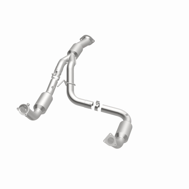 MagnaFlow 12-14 Chevrolet Silverado 2500 HD 6.0L Direct Fit Converter
