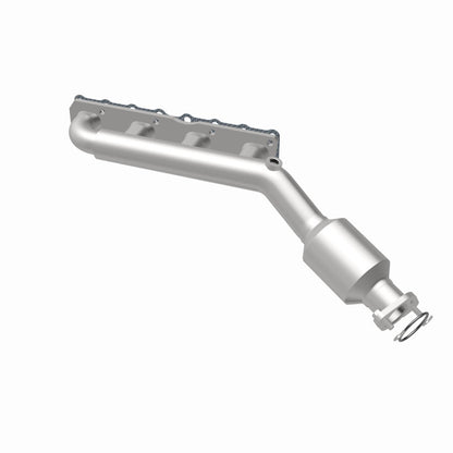 MagnaFlow 2004 Nissan Titan 5.6L Direct Fit Converter