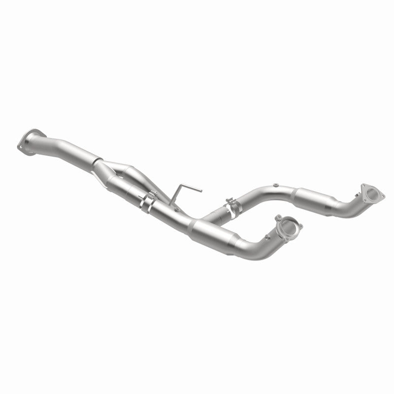 MagnaFlow 2011 Chevrolet Silverado 2500 HD 6.0L Direct Fit Converter