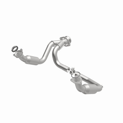MagnaFlow 09-10 Cadillac Escalade 6.2L Direct Fit Converter