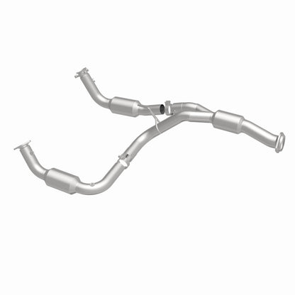 MagnaFlow 12-17 Chevrolet Express 3500 6.0L Direct Fit Converter