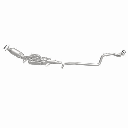 MagnaFlow Direct Fit Catalytic Converter 14-19 Toyota Prius C Base Underbody 1.5L