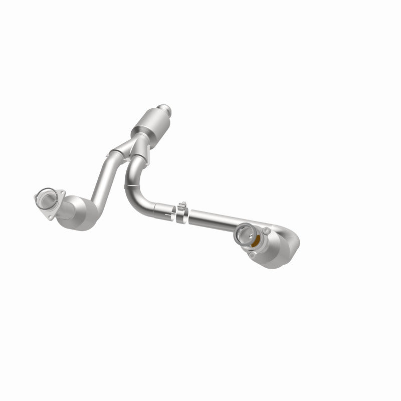 MagnaFlow 14-15 Chevrolet Silverado 1500 5.3L Direct-Fit Catalytic Converter