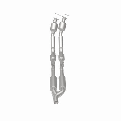 MagnaFlow 2006 Volkswagen Passat 3.6L Direct Fit Converter