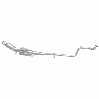 MagnaFlow Direct Fit Catalytic Converter 12-13 Toyota Prius C Base Underbody 1.5L