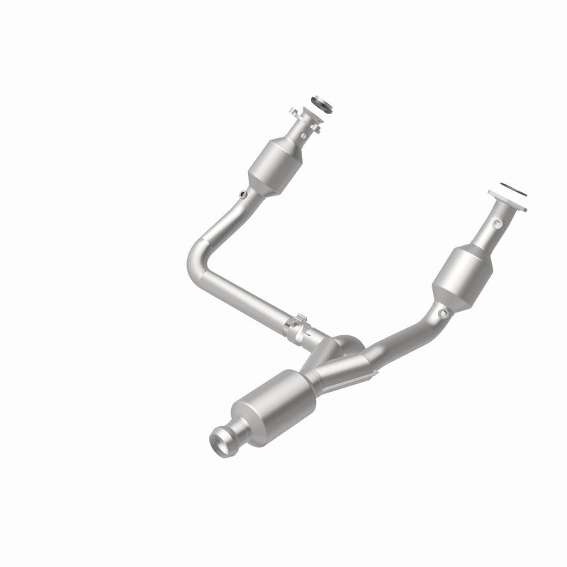 MagnaFlow 14-15 Chevrolet Silverado 1500 5.3L Direct-Fit Catalytic Converter