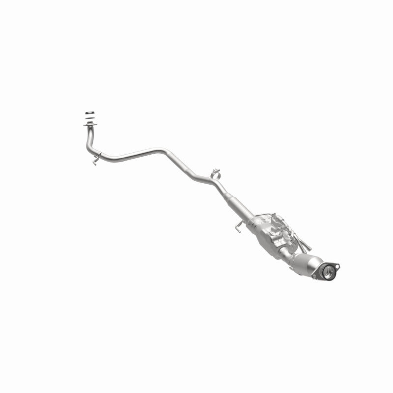 MagnaFlow Direct Fit Catalytic Converter 12-13 Toyota Prius C Base Underbody 1.5L