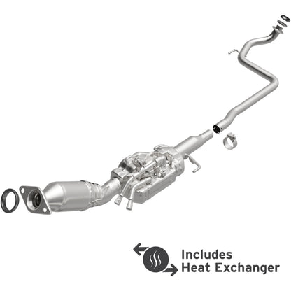 MagnaFlow Direct Fit Catalytic Converter 14-19 Toyota Prius C Base Underbody 1.5L
