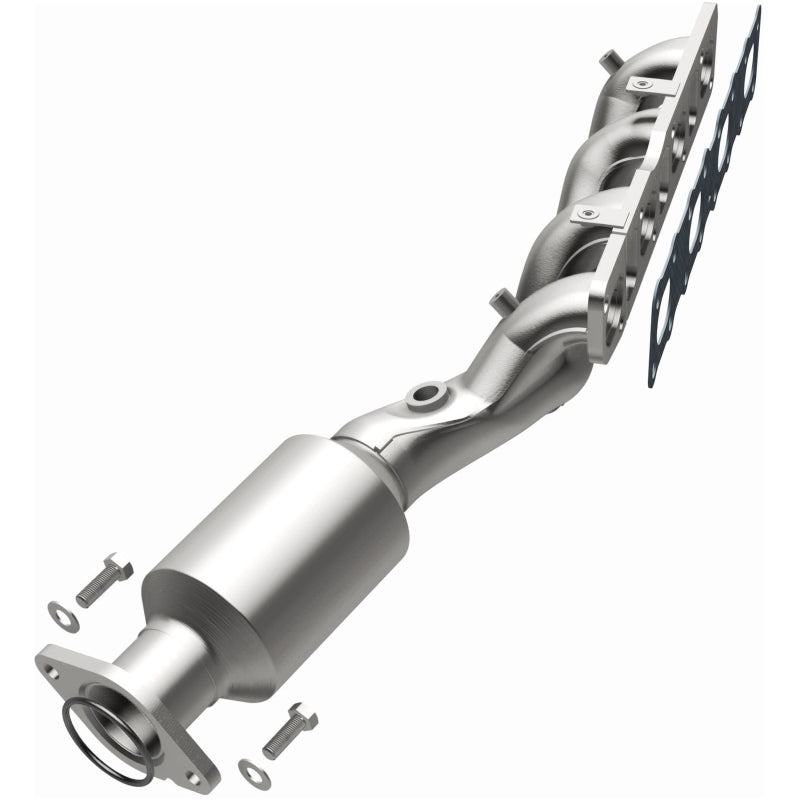 MagnaFlow 05-06 Nissan Titan 5.6L Direct Fit Converter