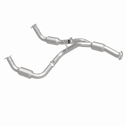 MagnaFlow 12-14 Chevrolet Silverado 2500 HD 6.0L Direct Fit Converter