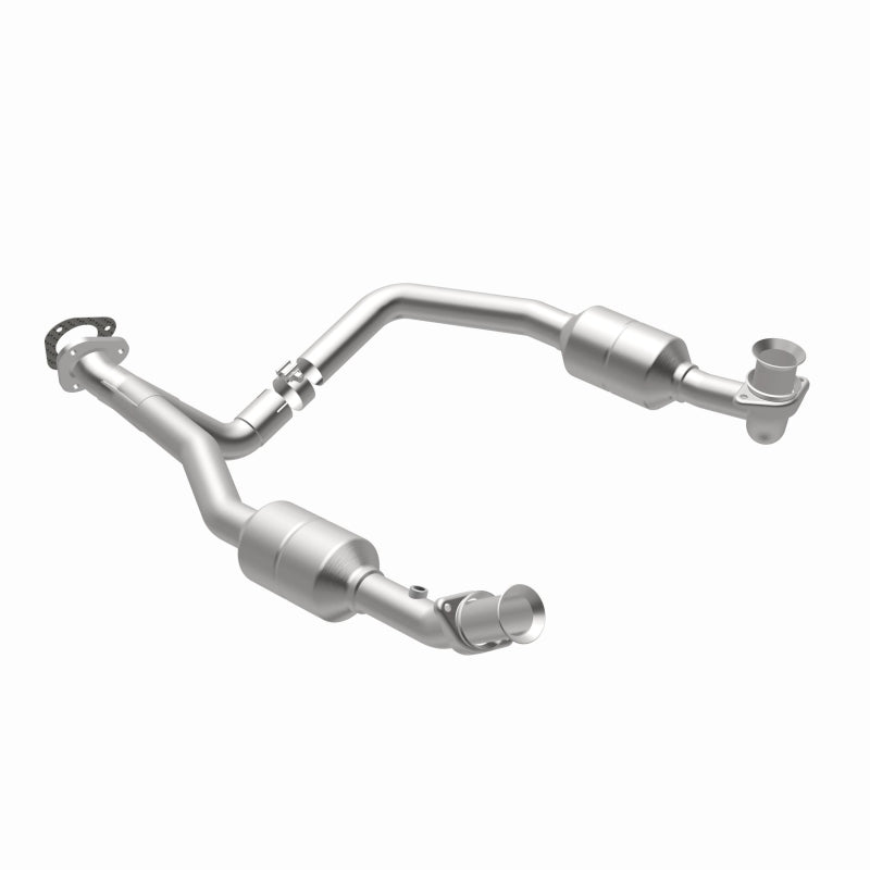 MagnaFlow 2003 Ford E-350 Super Duty 5.4L Direct Fit Converter