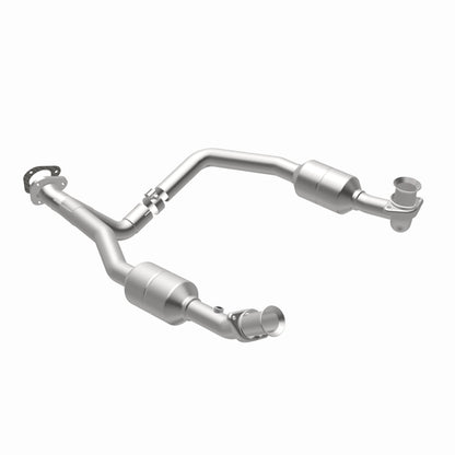 MagnaFlow 2003 Ford E-350 Super Duty 5.4L Direct Fit Converter