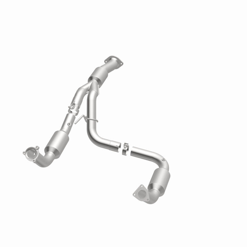 MagnaFlow 12-17 Chevrolet Express 3500 6.0L Direct Fit Converter