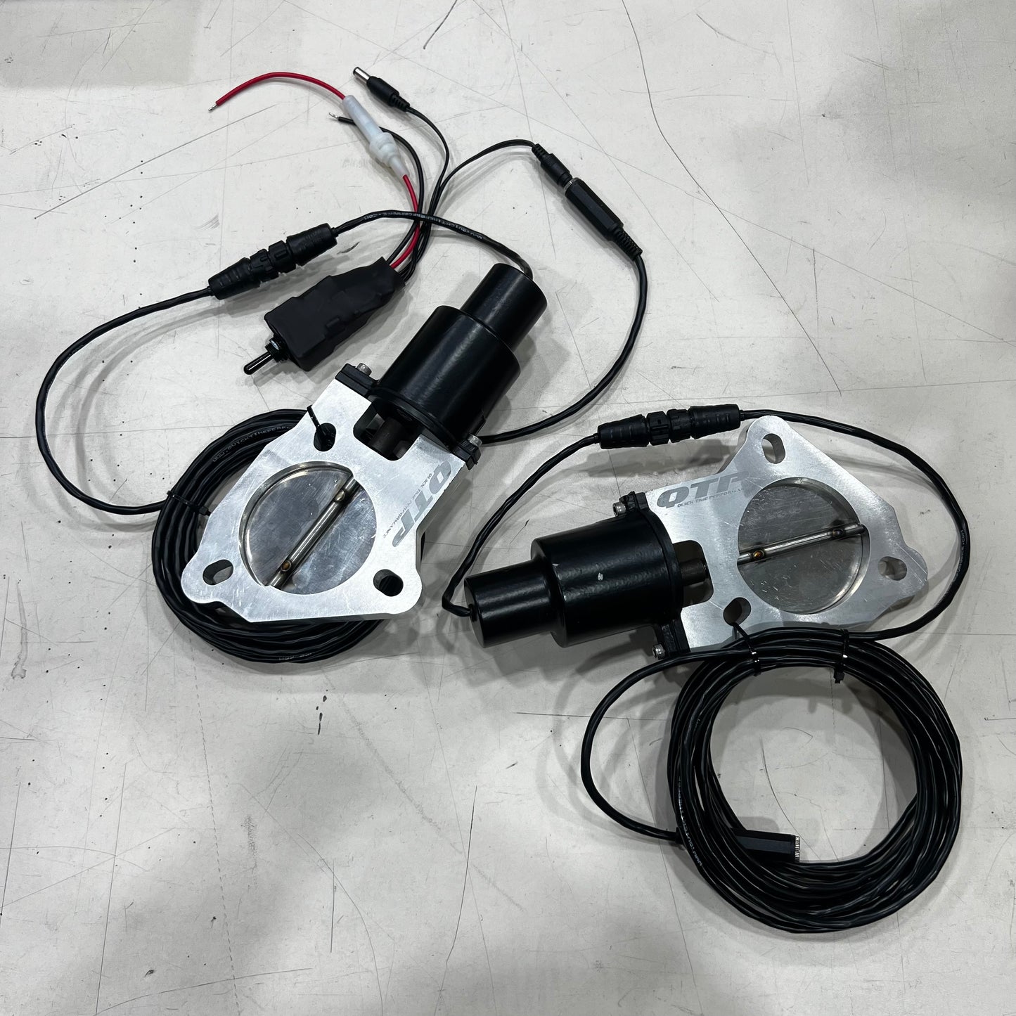 [GARAGE SALE] - Dual 3.00 Inch QTP Electric Cutout Valves