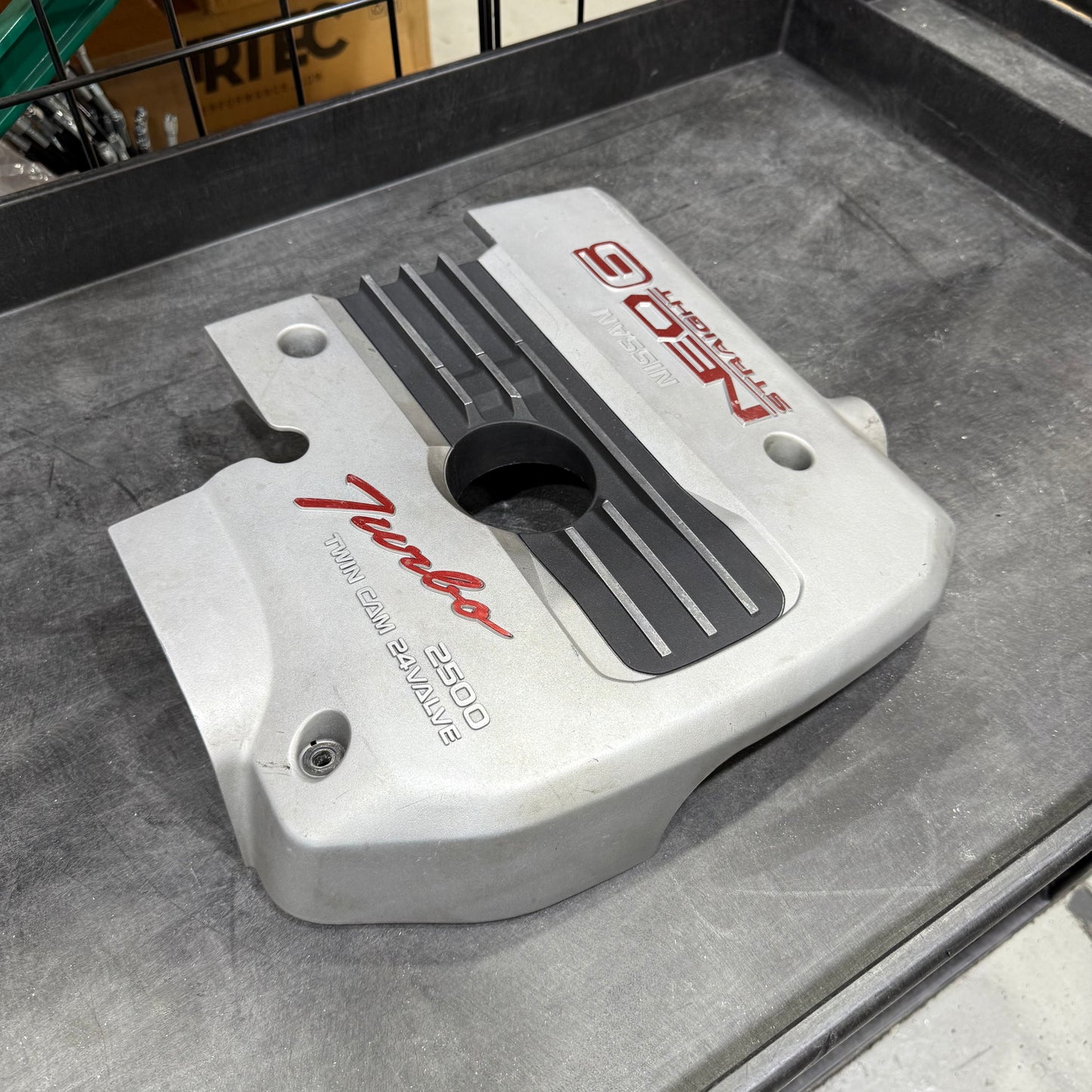 [GARAGE SALE] - NISSAN Skyline R34 ER34 OEM Engine Head Valve Cover NEO6 RB25DET