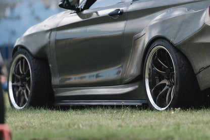HGK Racing -  F22 Sideskirt Splitters