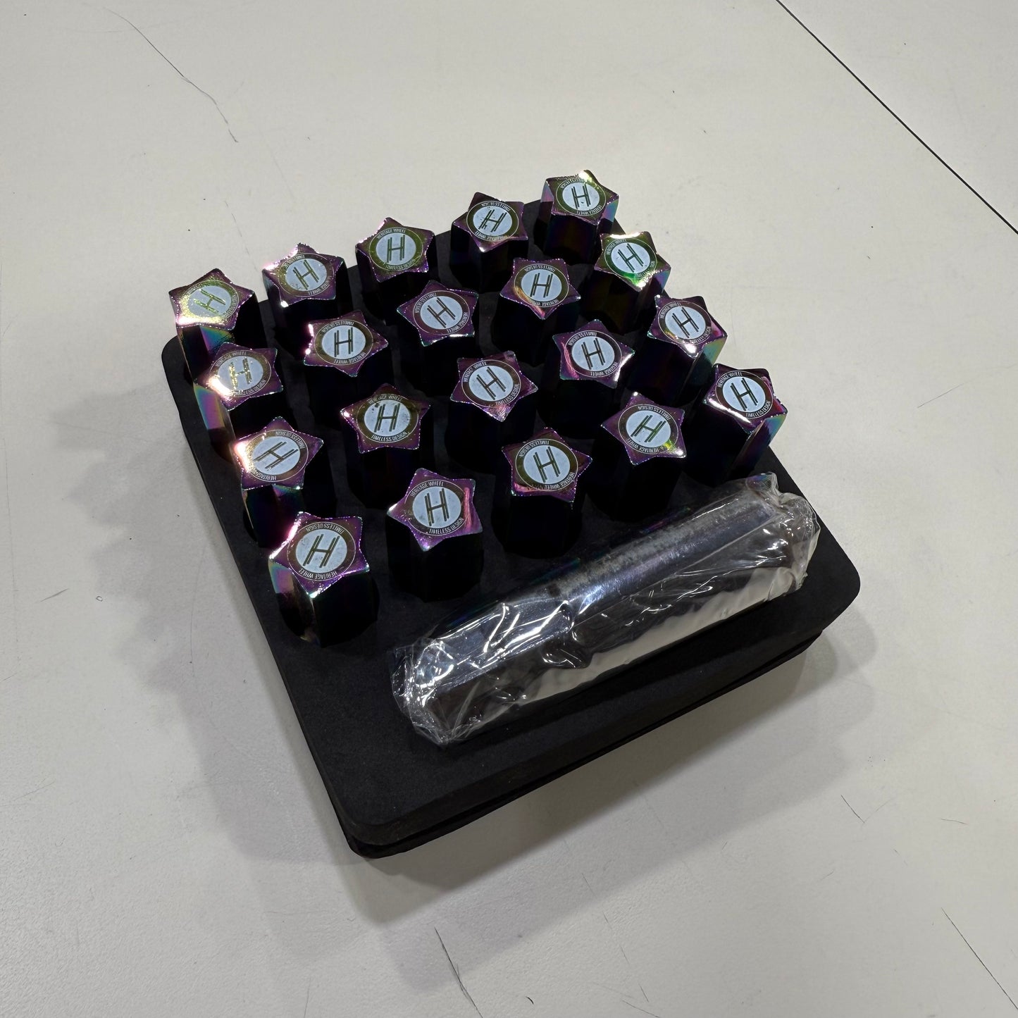 [GARAGE SALE] - Heritage Wheel - Hoshi Lug Nuts M12x1.25 - Neochrome