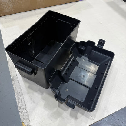 [GARAGE SALE] - Super start marine battery box for group 27/31 batteries [08801]
