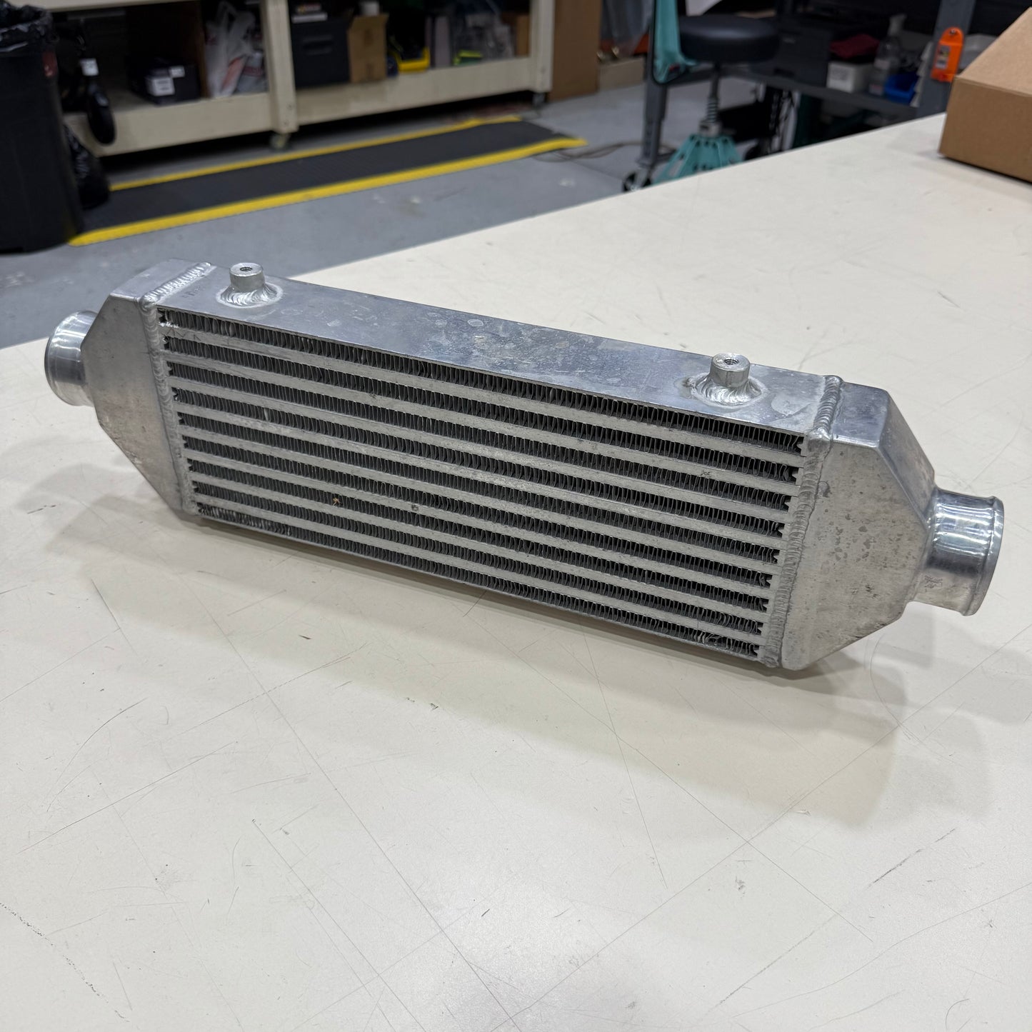 [GARAGE SALE] - UNIVERSAL INTERCOOLER
