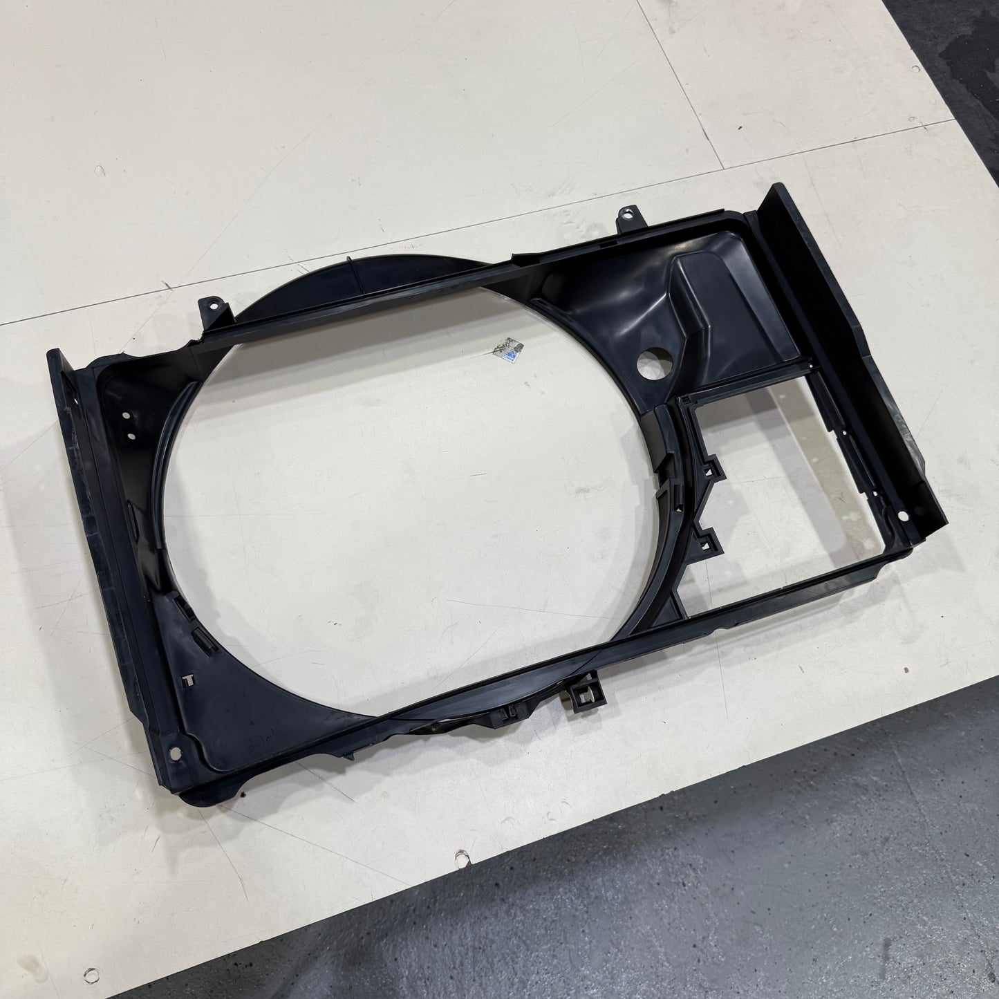 [GARAGE SALE] - Genuine Nissan Skyline R32 GT-R GTS-4 GTST Upper Cooling Fan Shroud 21476-04U00