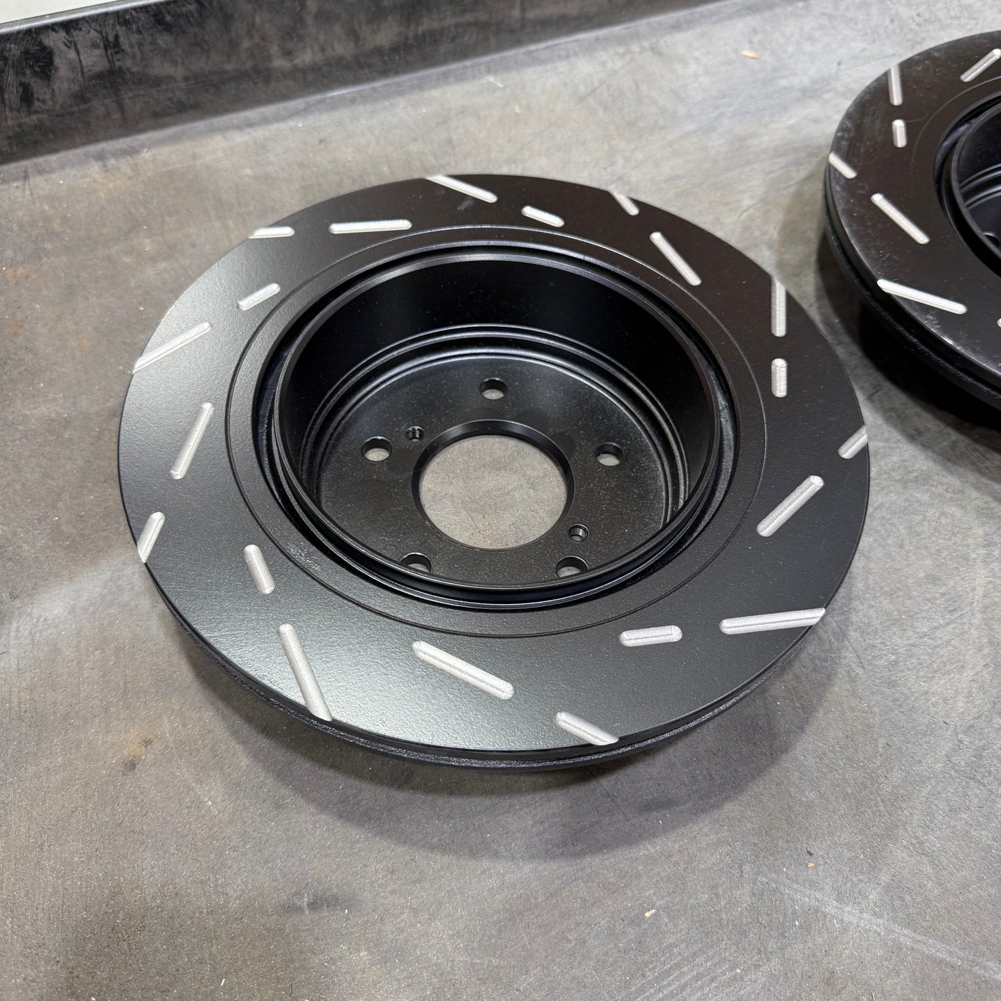 [GARAGE SALE] - EBC 89-94 Nissan Skyline (R32) 2.0 Turbo GTS USR Slotted Rear Rotors