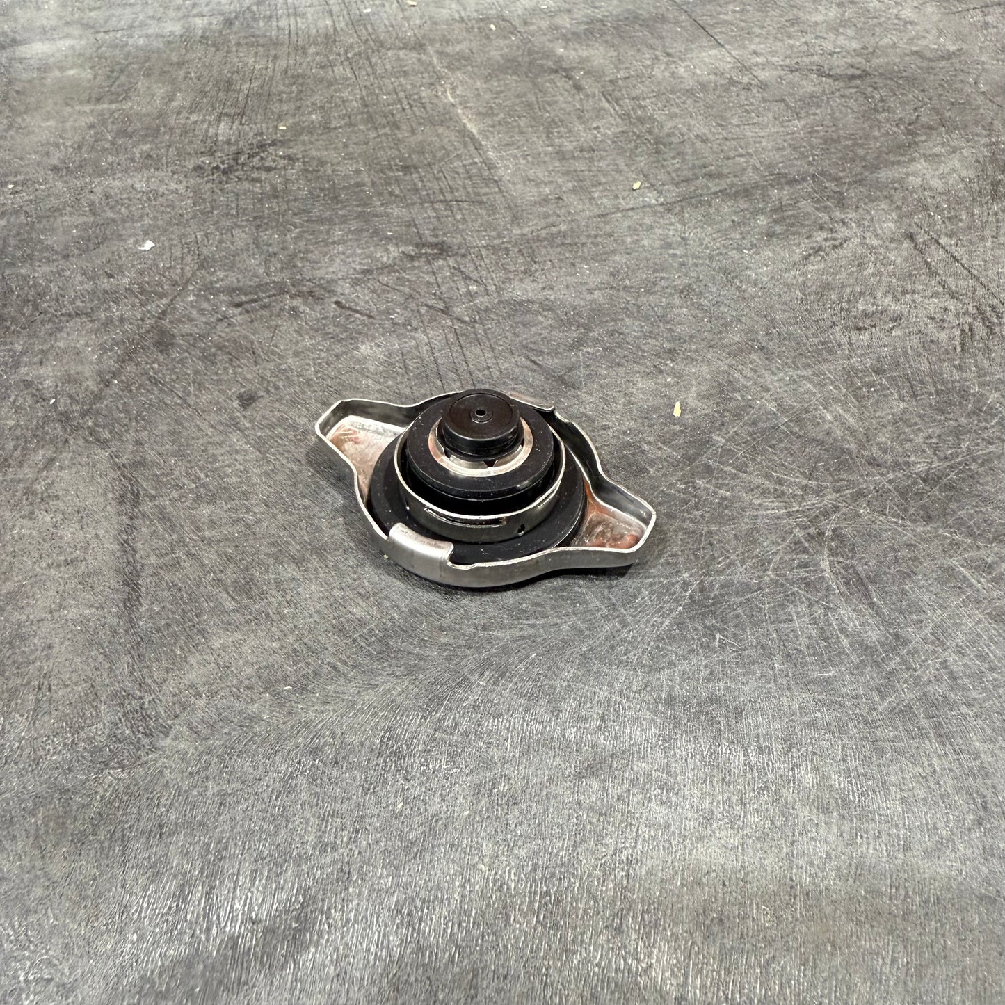 [GARAGE SALE] -  Radium Engineering 1.5 Bar Type B Radiator Cap