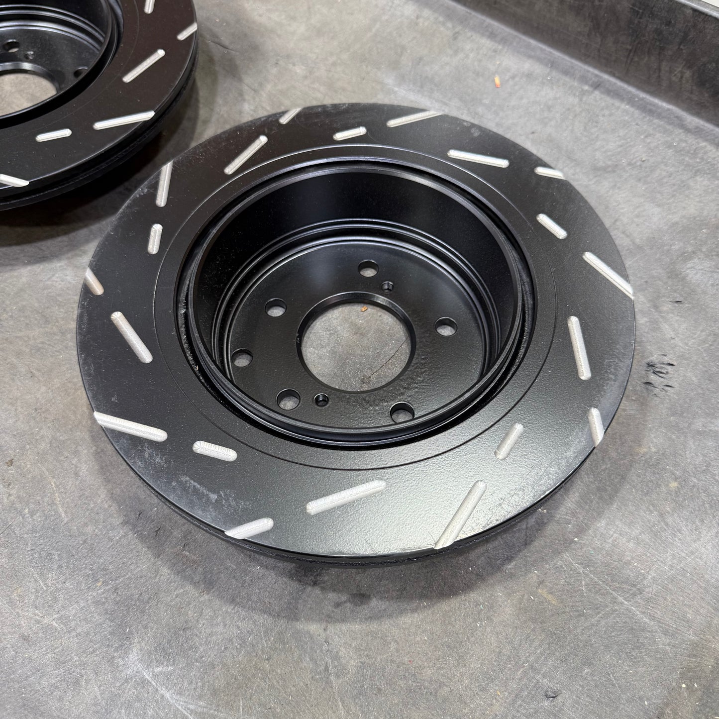[GARAGE SALE] - EBC 89-94 Nissan Skyline (R32) 2.0 Turbo GTS USR Slotted Rear Rotors