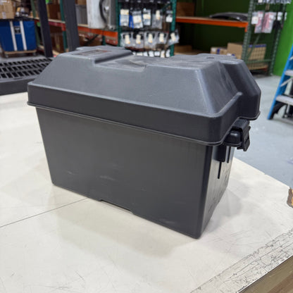 [GARAGE SALE] - Super start marine battery box for group 27/31 batteries [08801]