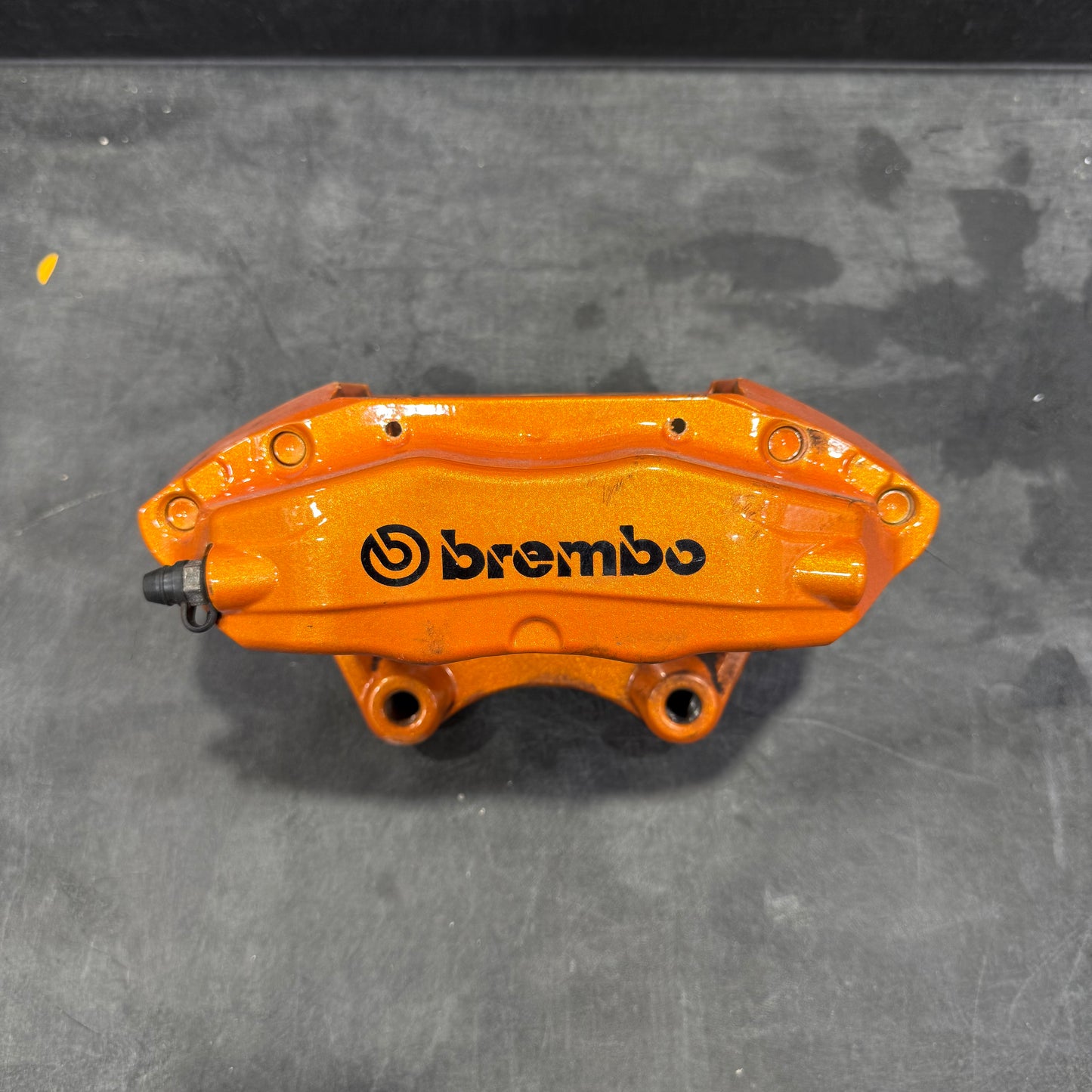 [GARAGE SALE] - 03-08 Nissan 350z Z33 Brembo Brake Calipers - Front Pair