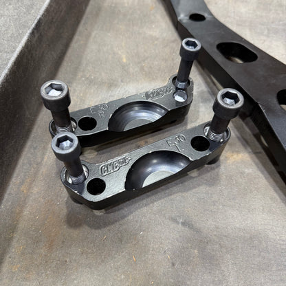 [GARAGE SALE] - CNC71 - PLUG & PLAY ANGLE KIT - E30 4x100