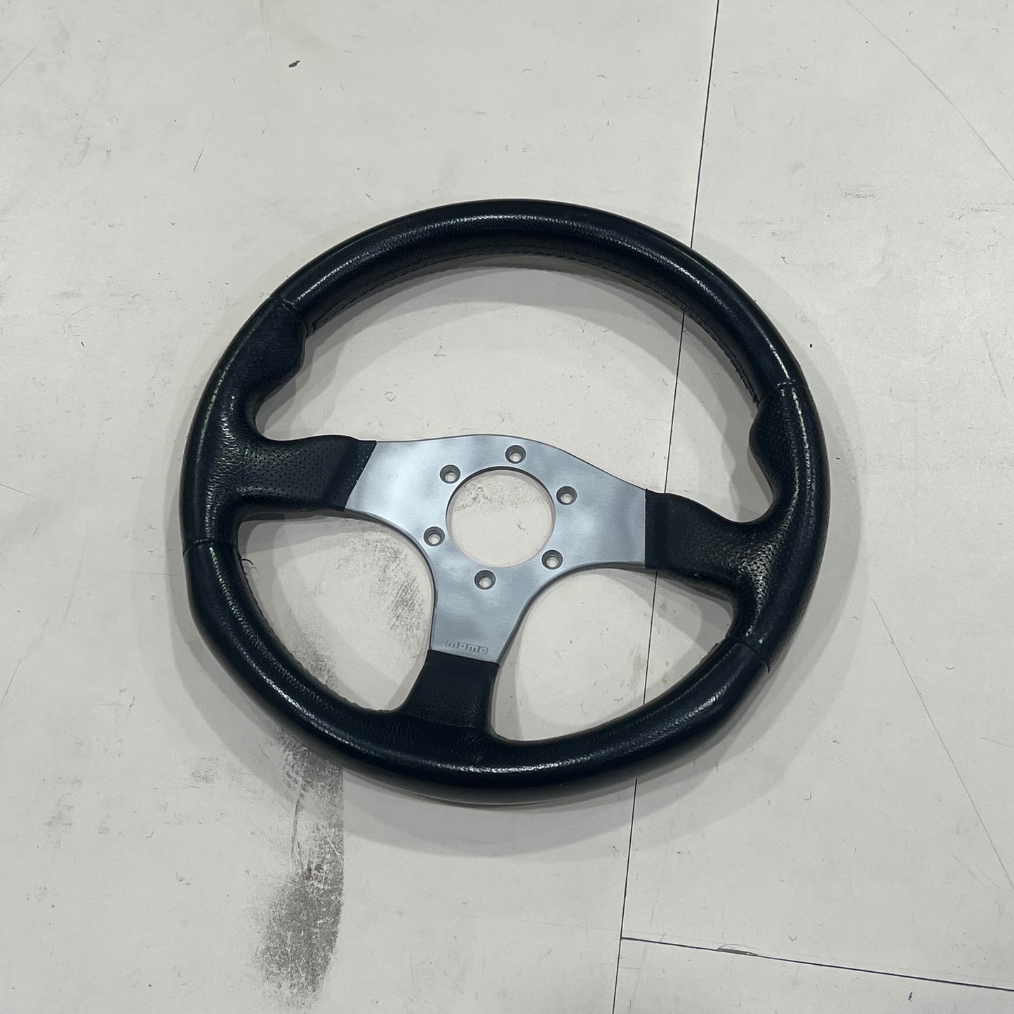 [GARAGE SALE] - MOMO RACE Steering Wheel 32cm TYPE D32 Black Leather F/S