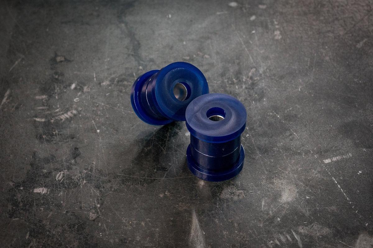 E21 Poly Front Outer Control Arm Bushings