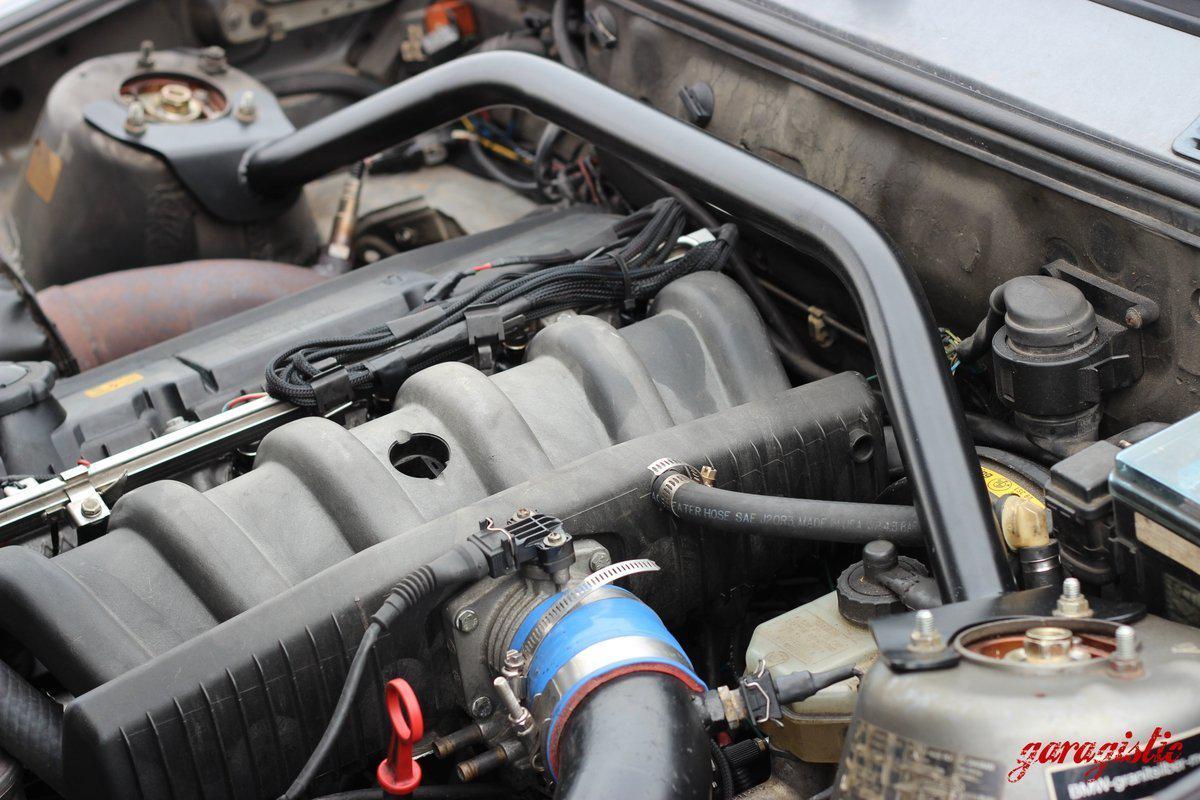E30 Front + Rear Strut Bar Package
