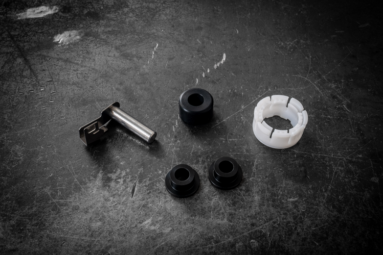 E30 Delrin Round Shifter Bushing Kit