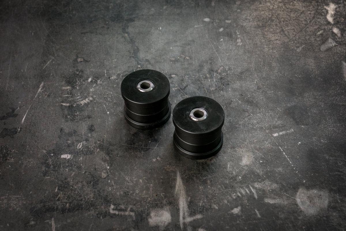 E21 Poly Differential Bushings - 33171117282