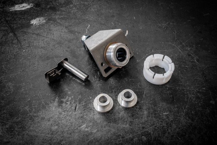 E30 Delrin Round Shifter Bushing Kit