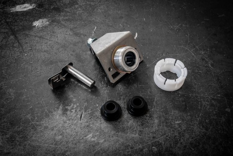 E30 Delrin Round Shifter Bushing Kit