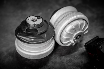 190E (W201) Poly Engine and Trans Bushings combo