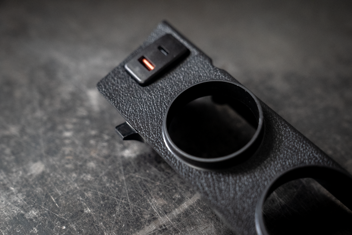 Garagistic - E30 Luxury Gauge Pod w/ USB plug