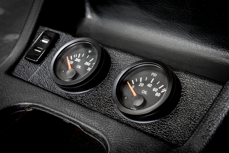 E30 Luxury Gauge Pod w/ USB plug