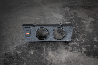 Garagistic - E30 Luxury Gauge Pod w/ USB plug
