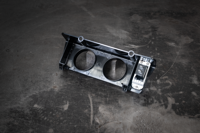 Garagistic - E30 Luxury Gauge Pod w/ USB plug