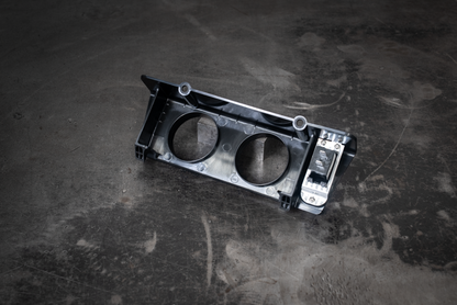 Garagistic - E30 Luxury Gauge Pod w/ USB plug