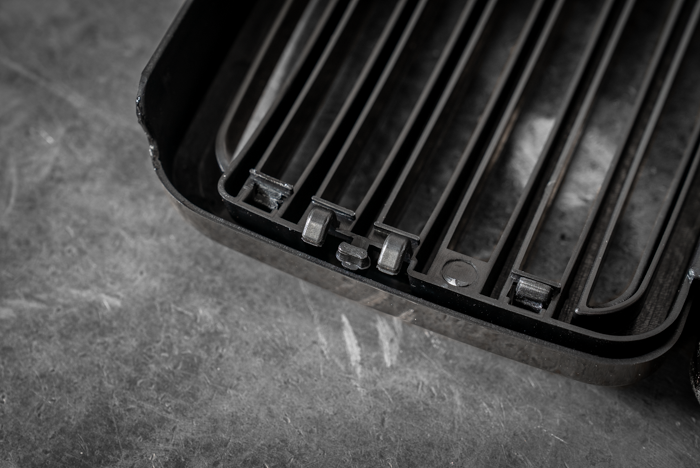 E30 Gloss Black Kidney Grill - Aftermarket Replacement (51131945877)
