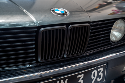 E30 Matte Black Kidney Grill - Aftermarket Replacement (51131945877)