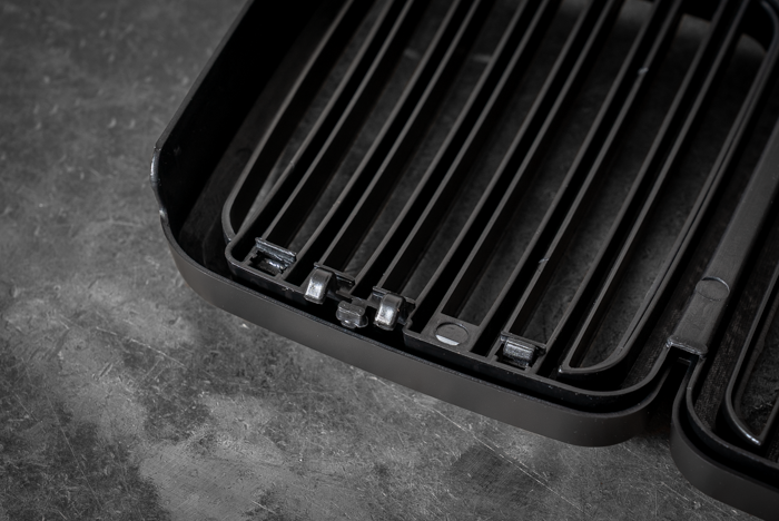 E30 Matte Black Kidney Grill - Aftermarket Replacement (51131945877)