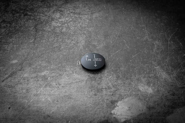 Garagistic BMW SMG Transmission Shift Knob and Emblem - E46